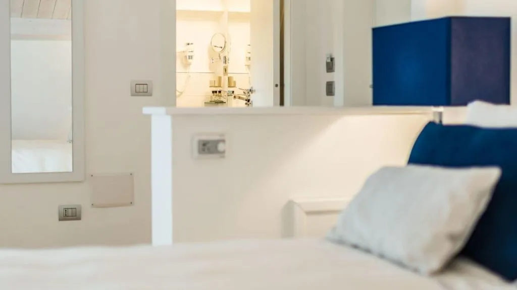 Room, Cafe Bleu Relais, Alghero