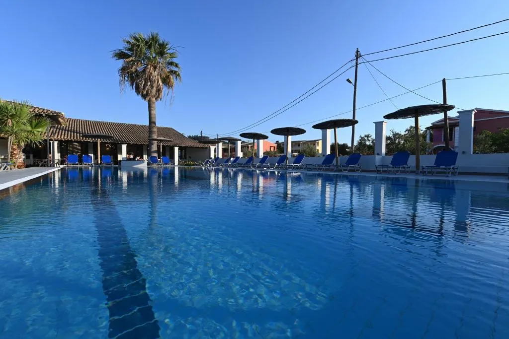 Pool, Sungate, Corfu