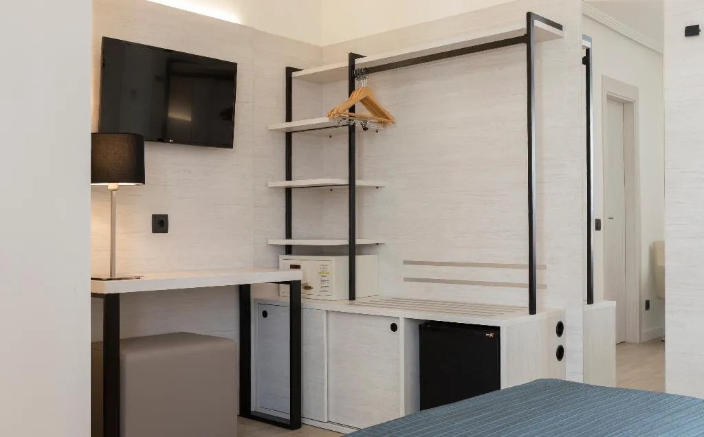 DOUBLE STANDARD Room, Porcel Ganivet, Madrid