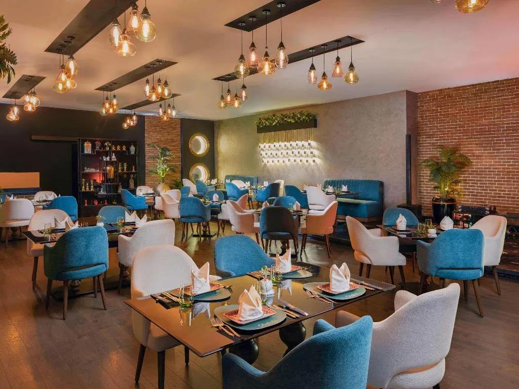 Restaurant, Movenpick Cairo Media City, Cairo