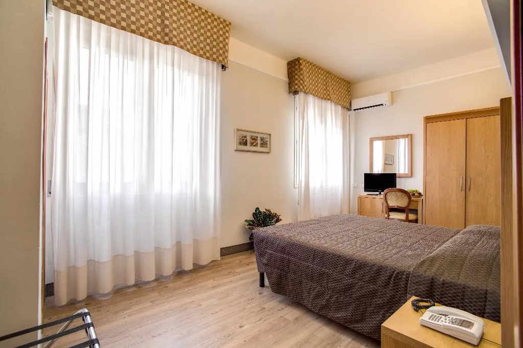 DOUBLE STANDARD Room, Delle Nazioni, Florence