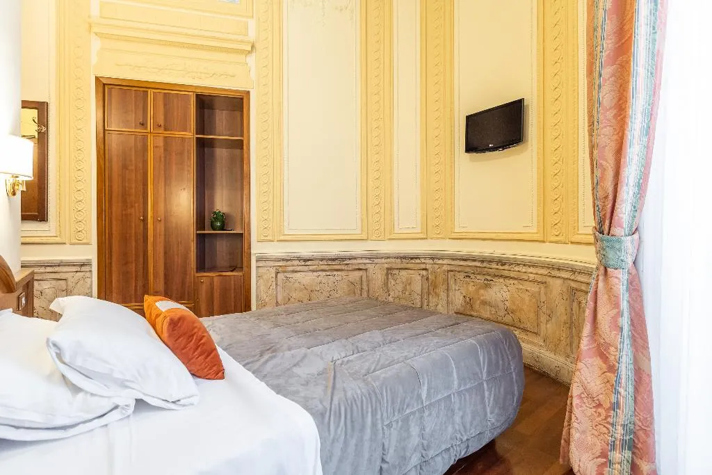 DOUBLE ECONOMY Room, Medici, Rome