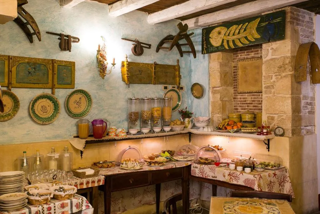 Restaurant, Charme Henry S House, Catania