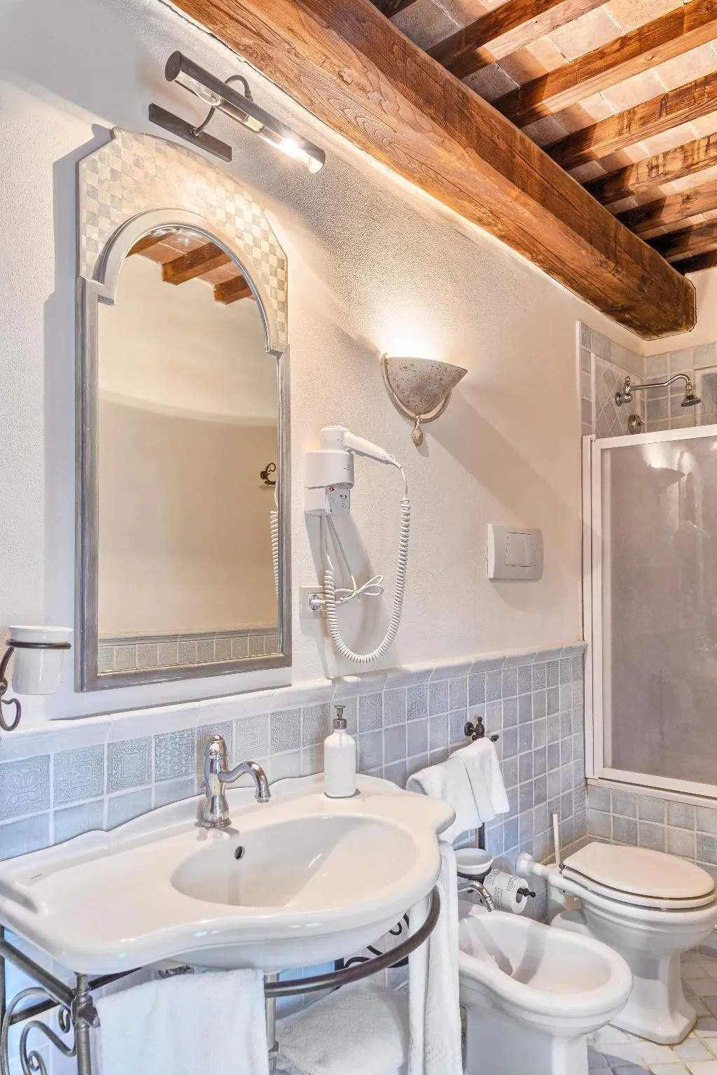 APARTMENT TWO BEDROOMS ONE BATHROOM Room, Borgo di Pietrafitta Relais, Florence