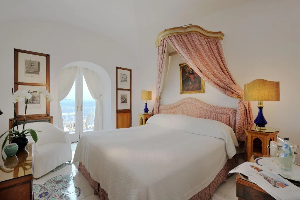 JUNIOR SUITE SUPERIOR SEA VIEW Room, Le Sirenuse, Naples