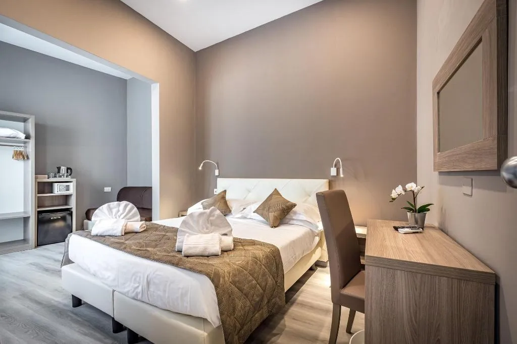 Room, B&B My Way, Florence