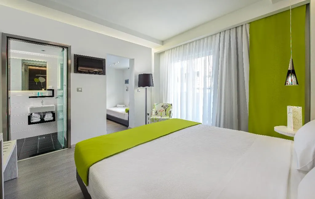 TRIPLE STANDARD Room, Semiramis City Hotel, Rhodes