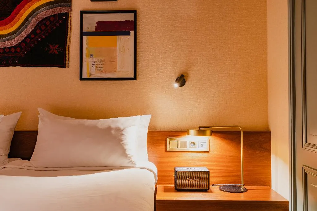 Double or Twin INNER Room, Hotel Mercier, Amsterdam