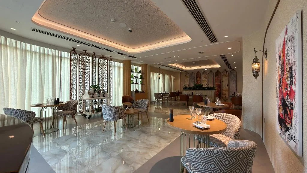 Restaurant, Millennium Airport Hotel Dubai, Dubai