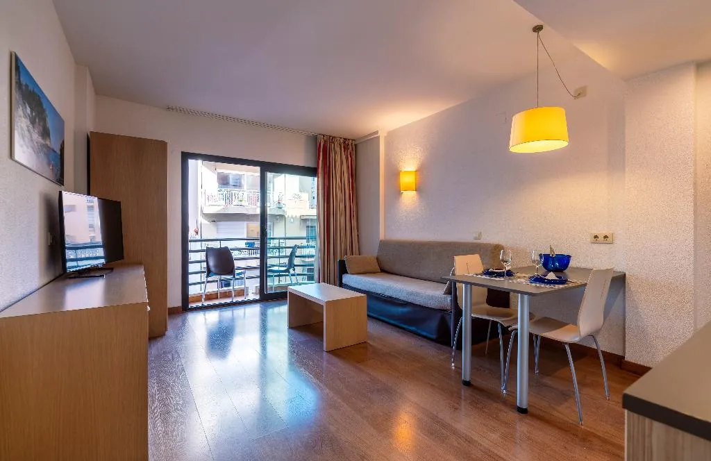 STUDIO STANDARD Room, Almirall, Costa Brava