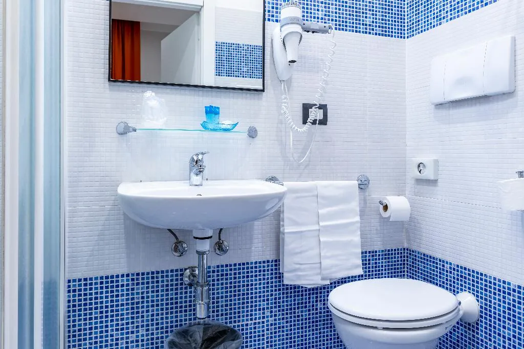 DOUBLE BASIC Room, Hotel Demó, Milan