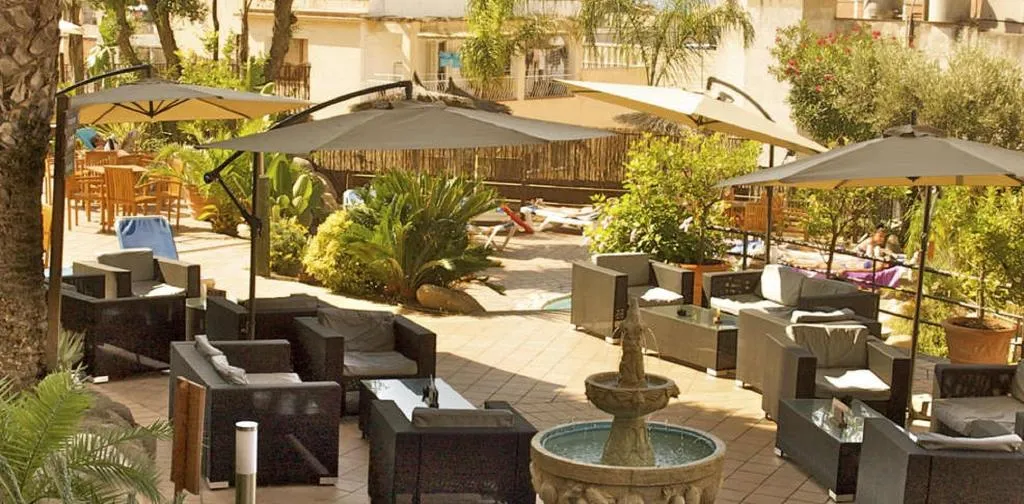 Terrace, Alba Seleqtta Hotel Spa Resort, Costa Brava