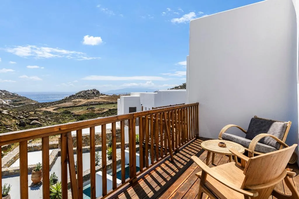 DOUBLE SUPERIOR WITH BALCONY Room, Charisma Hotel And Wellness Suites, Mykonos