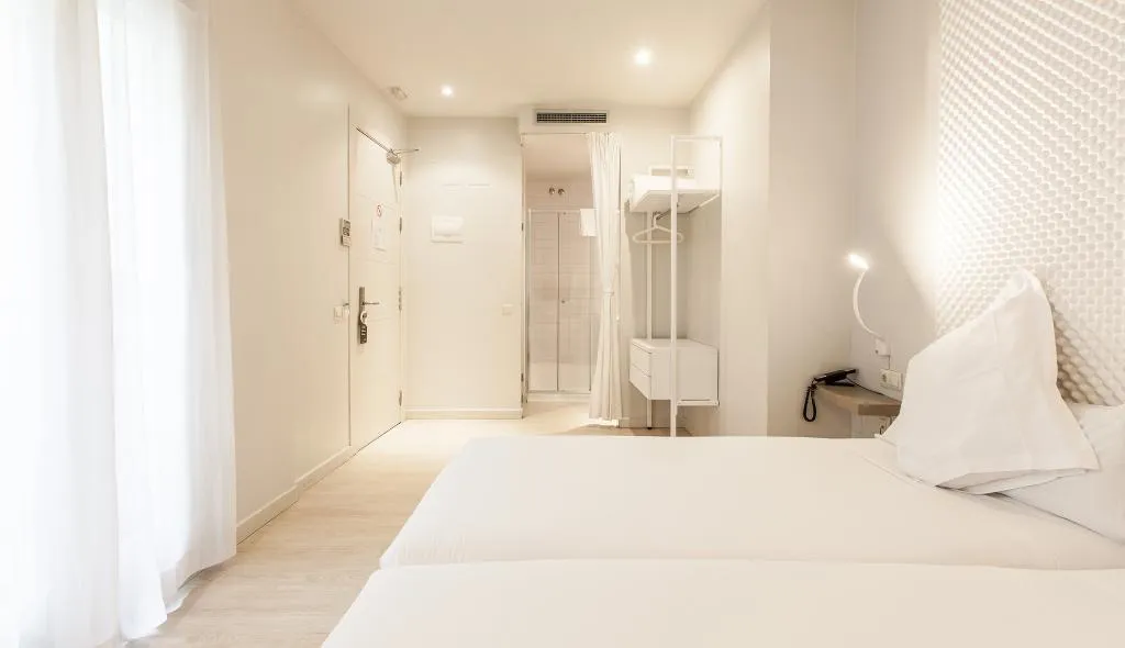 Room, Urban Sea Atocha 113, Madrid