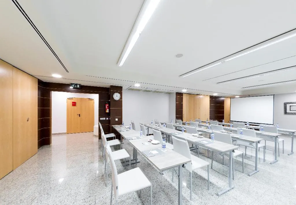 Conferences, Crowne Plaza Madrid Airport, Madrid