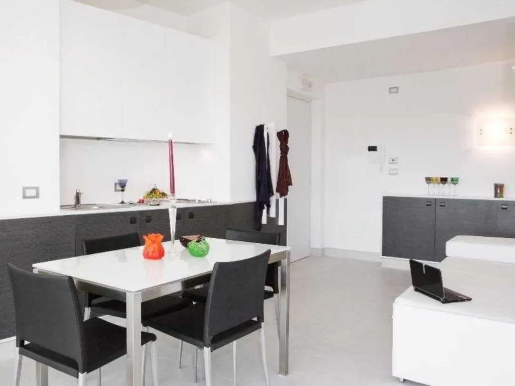 APARTMENT CAPACITY 2 Room, Lungotevere Suite, Rome