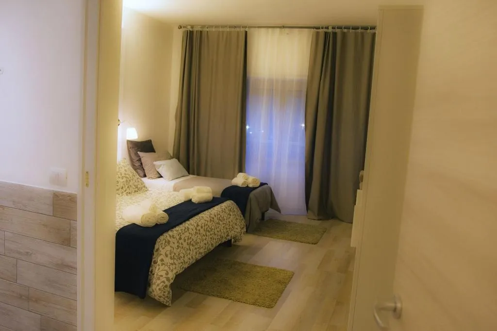 Room, De Guestibus, Rome
