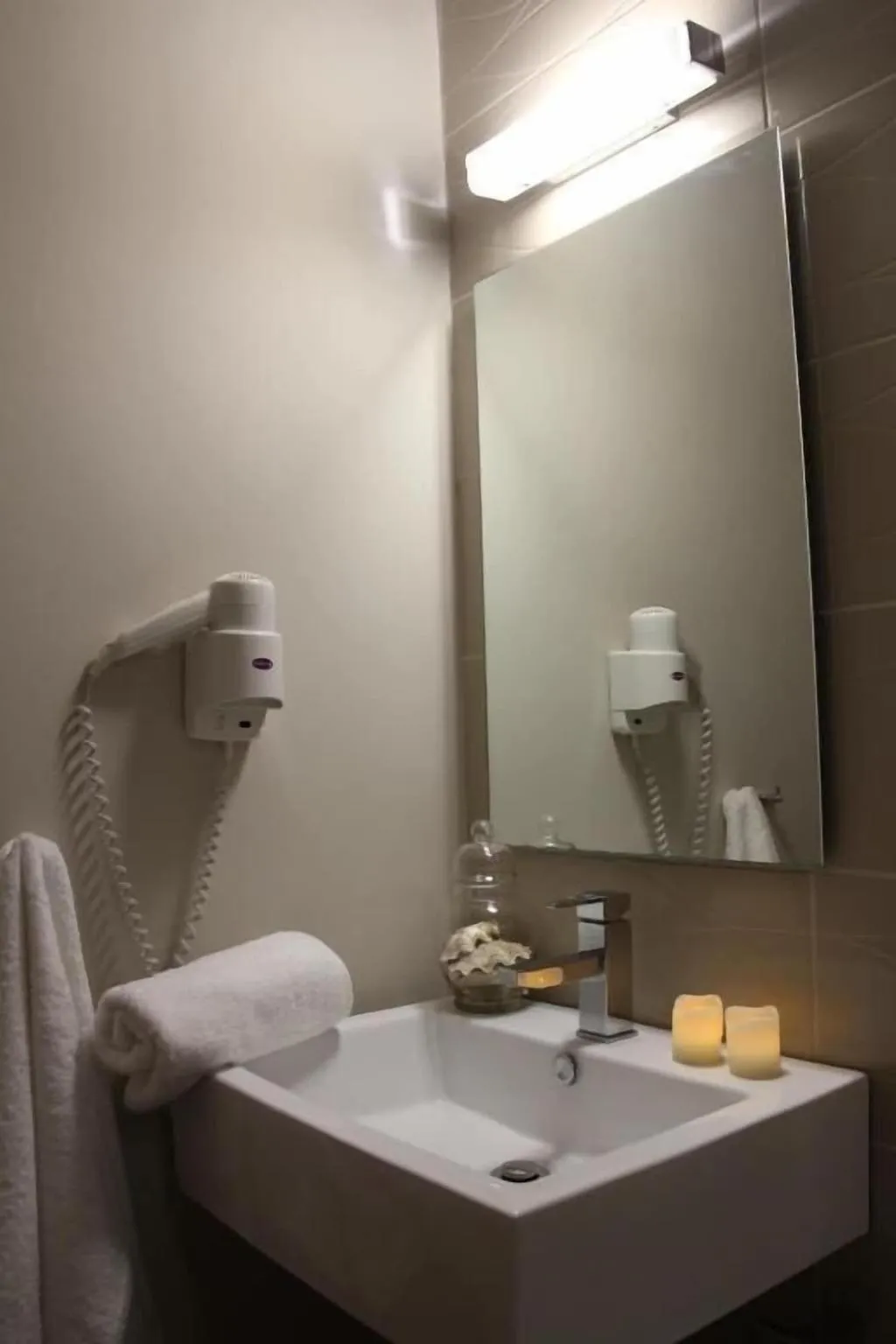 Room, Eleas Gi, Zante