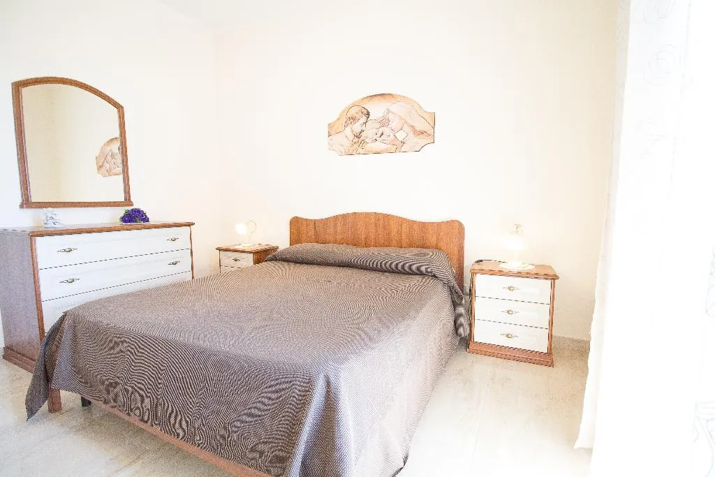 APARTMENT WITH JACUZZI WITH VIEWS Room, Etna Royal View, Catania