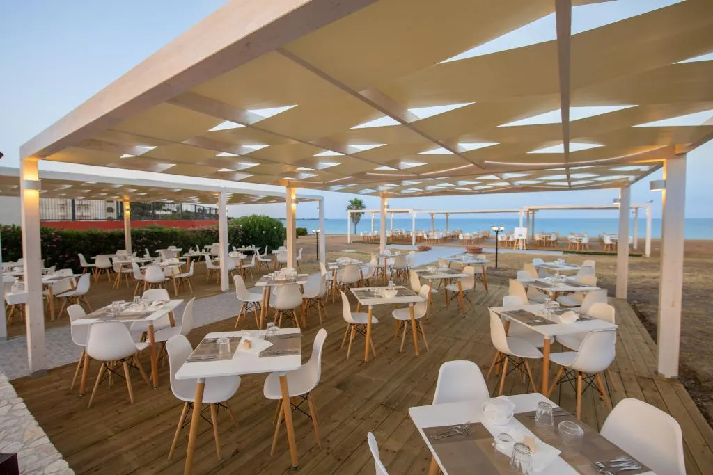 Restaurant, Hotel Club Eloro, Catania