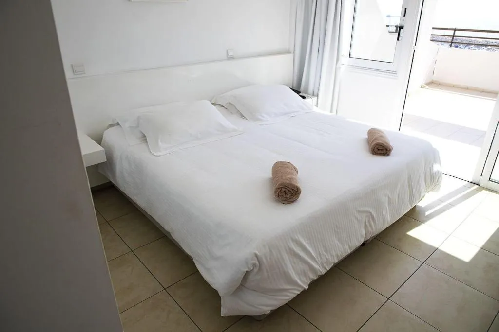 Room, Sun Hall Beach Hotel Apts, Cyprus