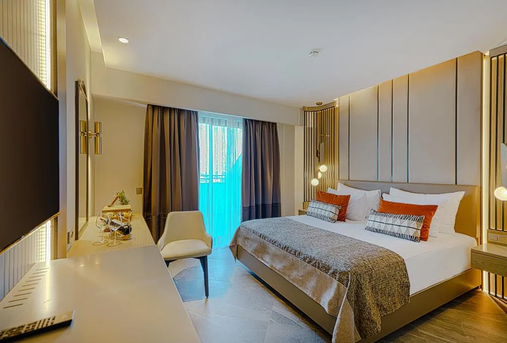 DOUBLE SINGLE USE LAND VIEW Room, Kirman Calyptus Hotel, Antalya