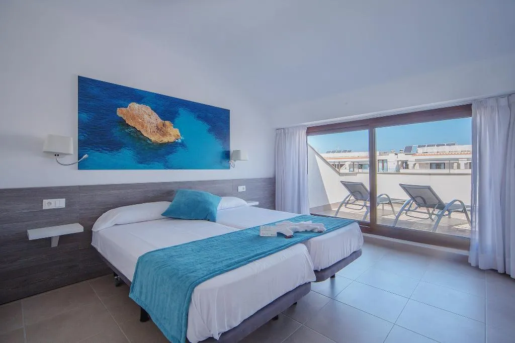 APARTMENT DELUXE TWO BEDROOM Room, Caprice Skyline Aparthotel, Menorca