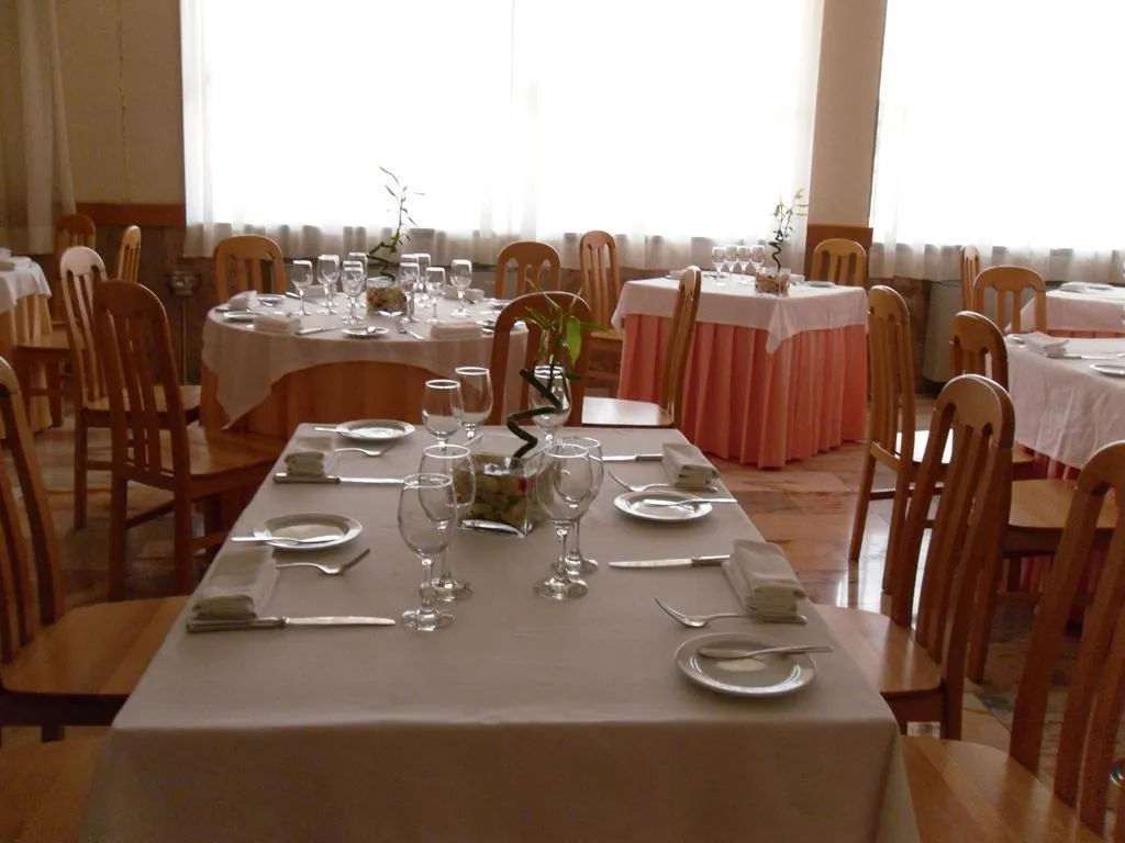 General view, Grande Hotel Dom Dinis, Porto