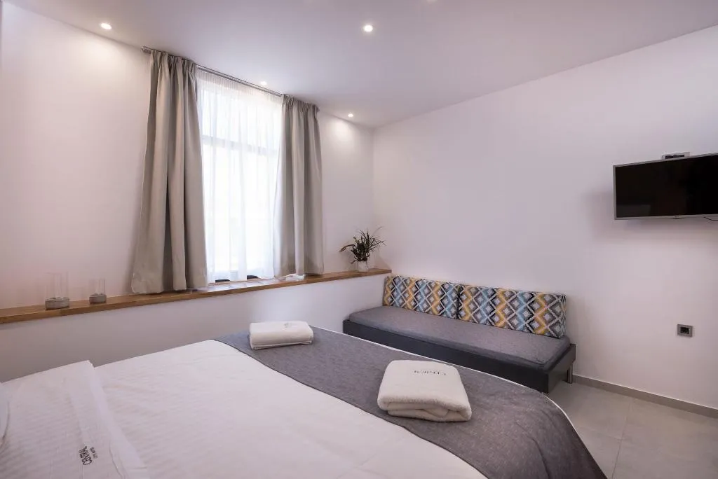 Room, Central City Hotel, Crete