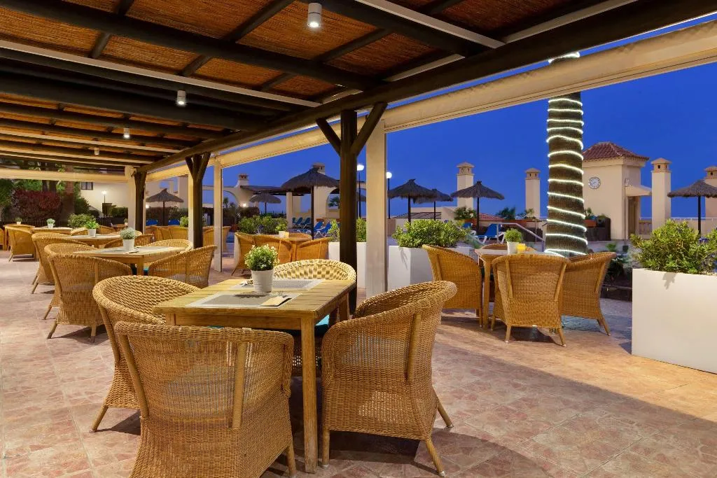 Restaurant, Ramada Residences By Wyndham Tenerife Costa Adeje, Tenerife