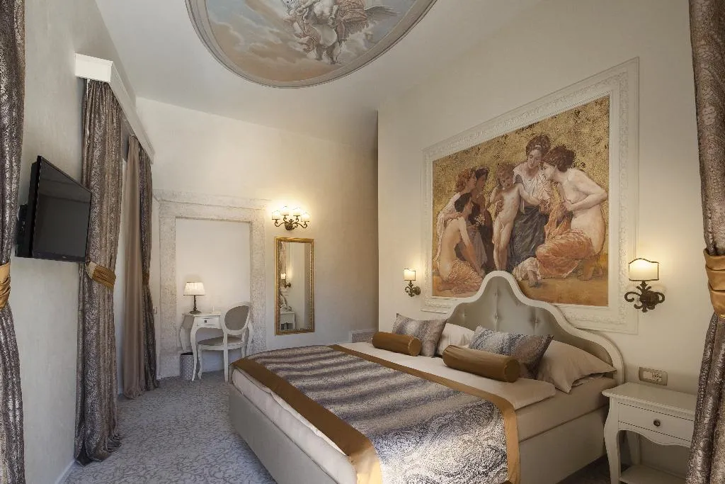 SUITE EXECUTIVE Room, Heritage Hotel Life Palace, Split
