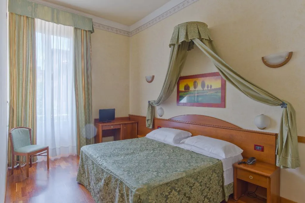 DOUBLE SUPERIOR Room, Palazzo Vecchio, Florence