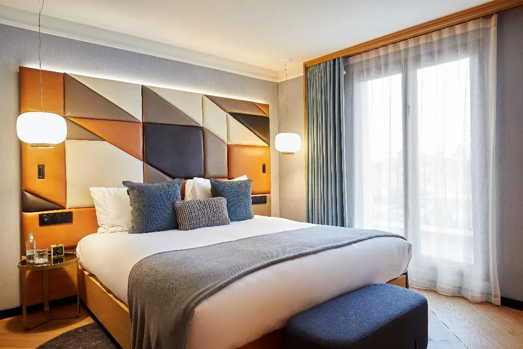 SUITE KING SIZE BED Room, Kimpton Vividora Hotel, Barcelona