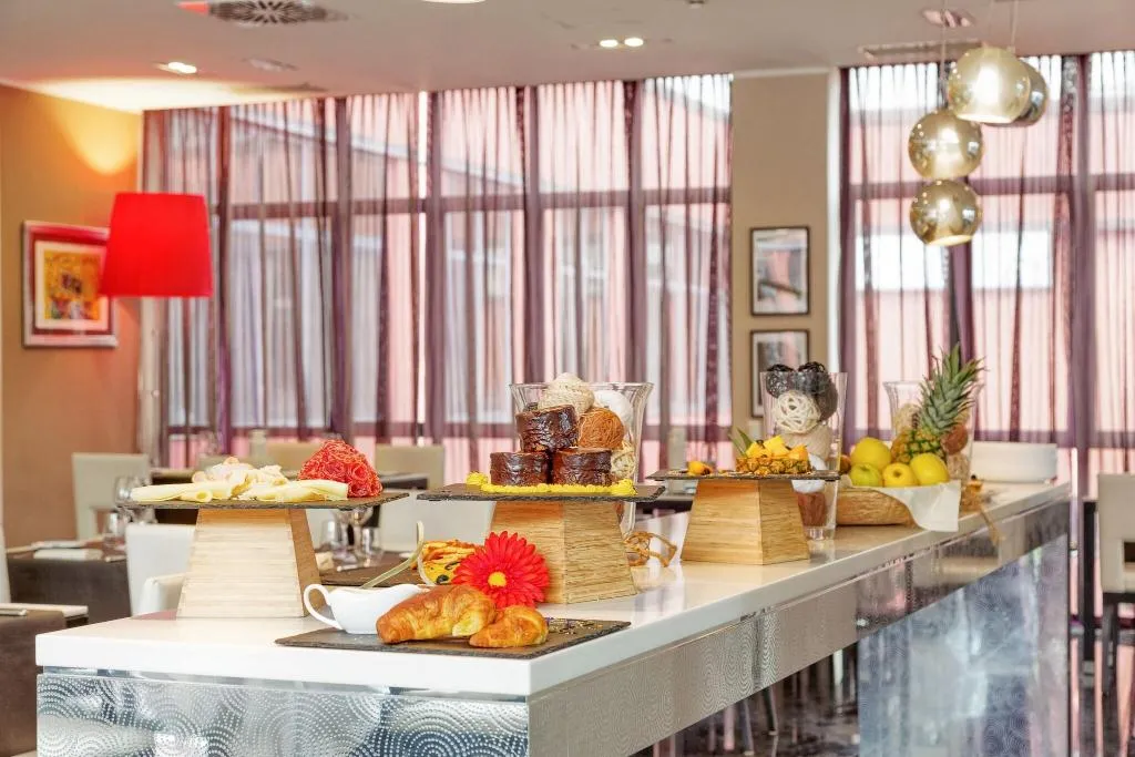 Restaurant, Italiana Hotels Milan Rho Fair, Milan