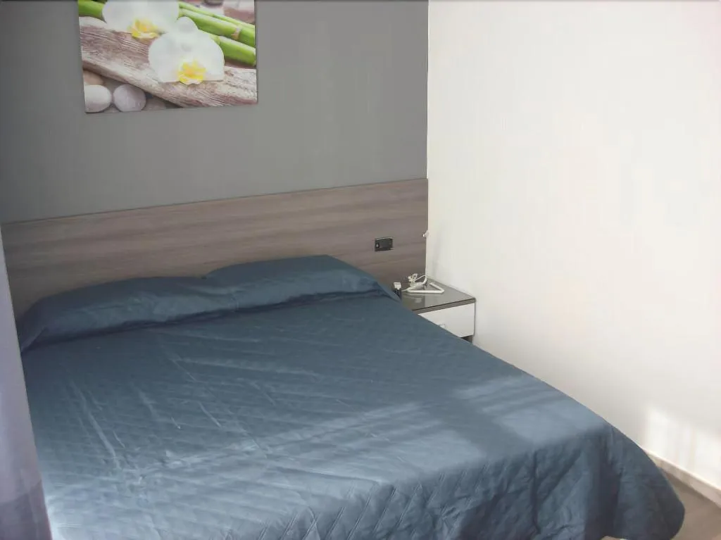 Room, La Dimora Di Garibaldi, Naples