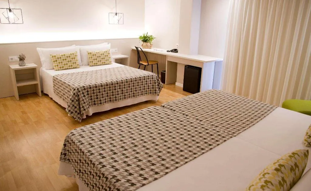 Room, Alegria Plaza Paris, Costa Brava
