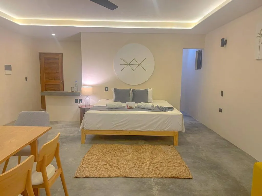 STUDIO DELUXE KING BED Room, Hotel Casa Barbara Holbox, Cancun Area
