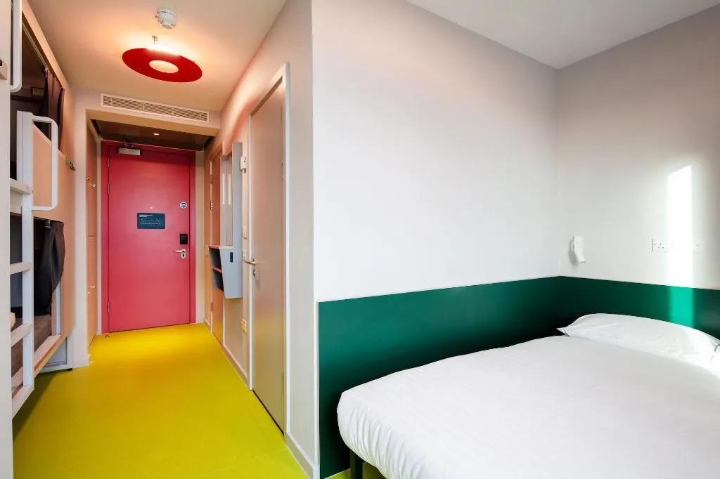 Room, Clink i Lár, Dublin