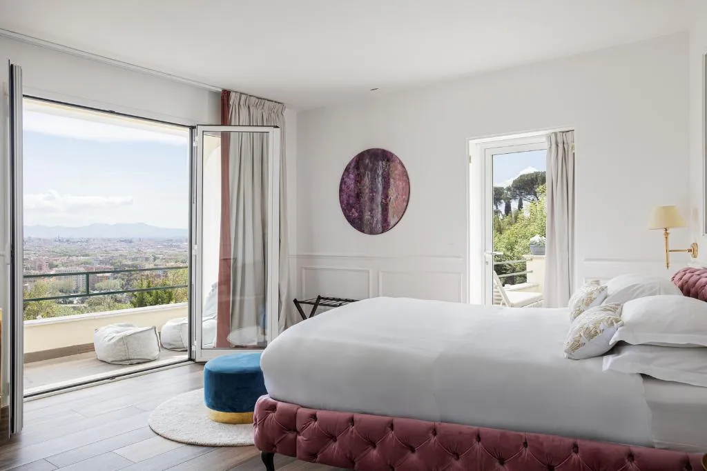 SUITE WITH VIEWS Room, Monastero dei Santi, Rome