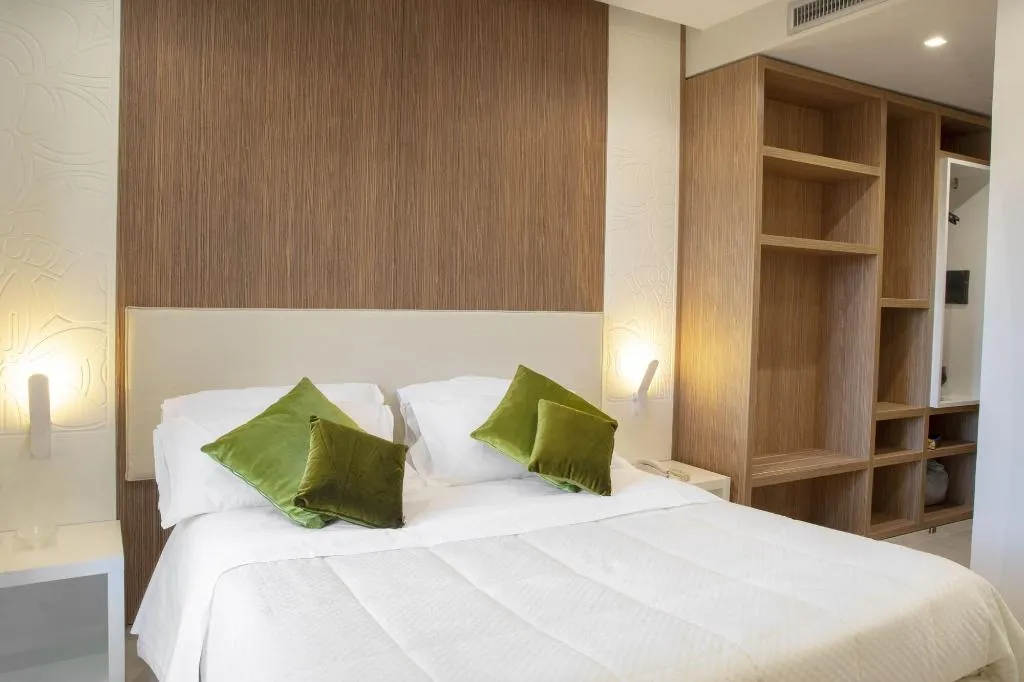 Room, Hotel Miramare, Naples