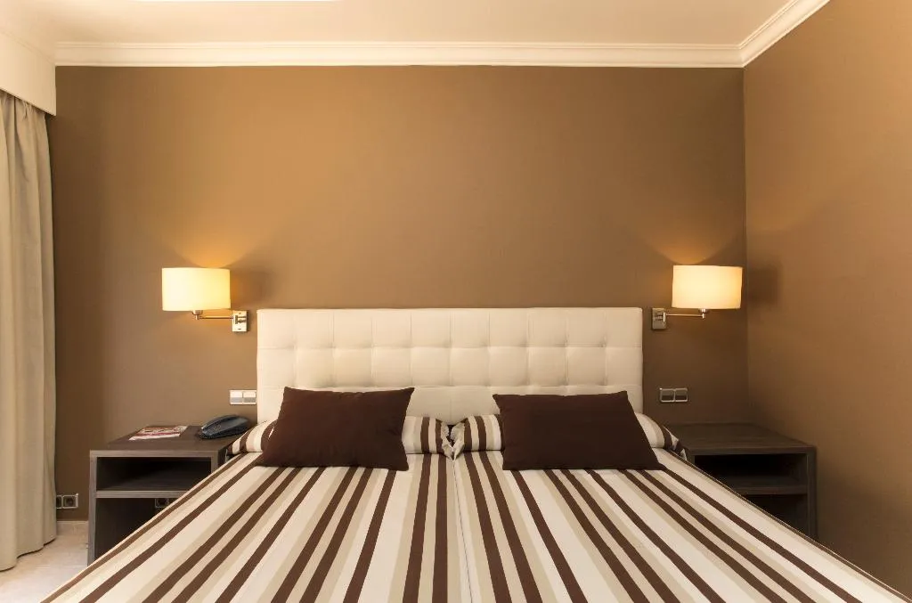 DOUBLE STANDARD Room, Minura Cala Galdana & Apartamentos d´Aljandar, Menorca