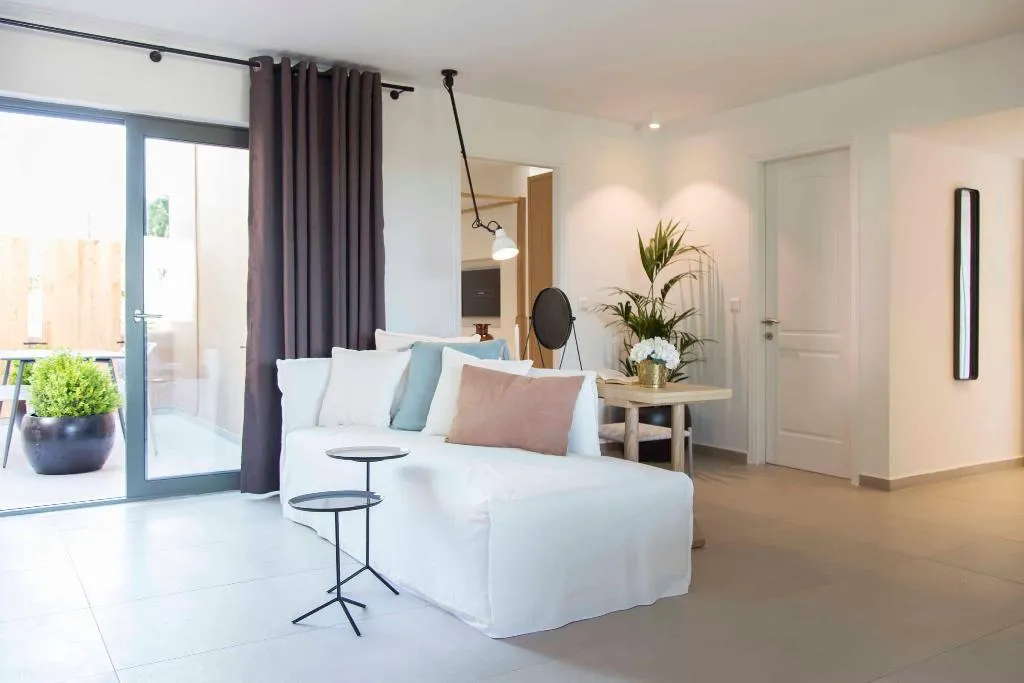 SUITE WITH JACUZZI Room, Lena Mare Boutique Hotel, Corfu
