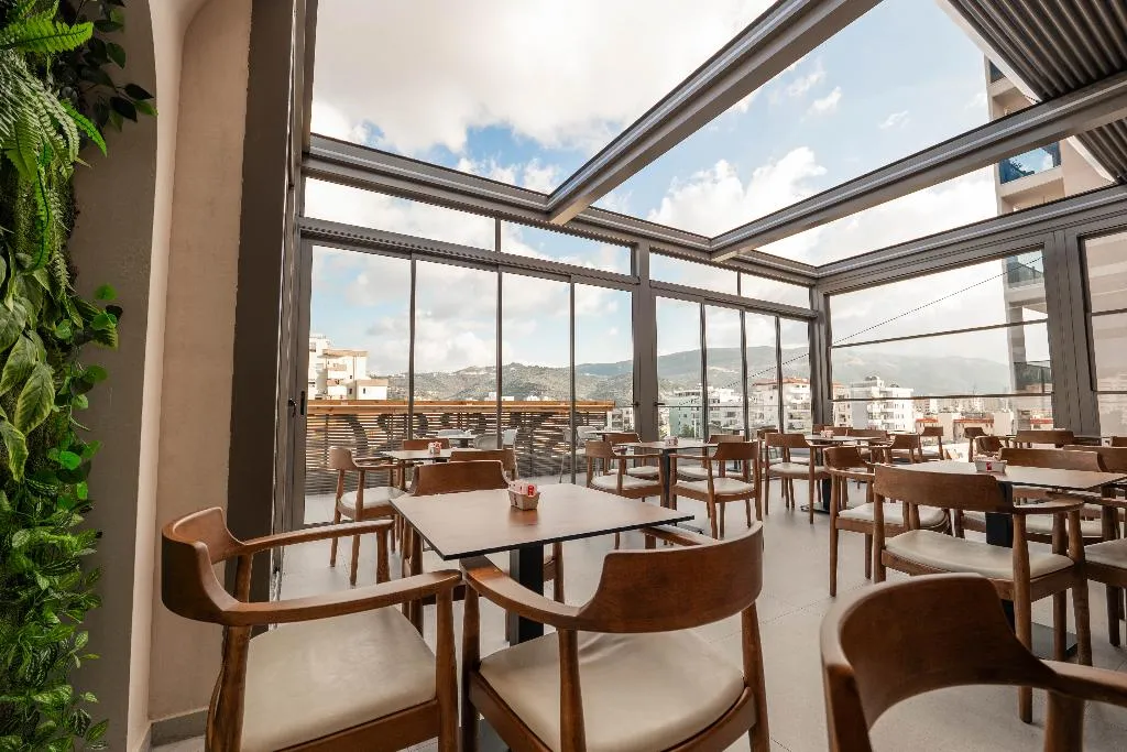 Bar, Sasso Hotel, Kavaje