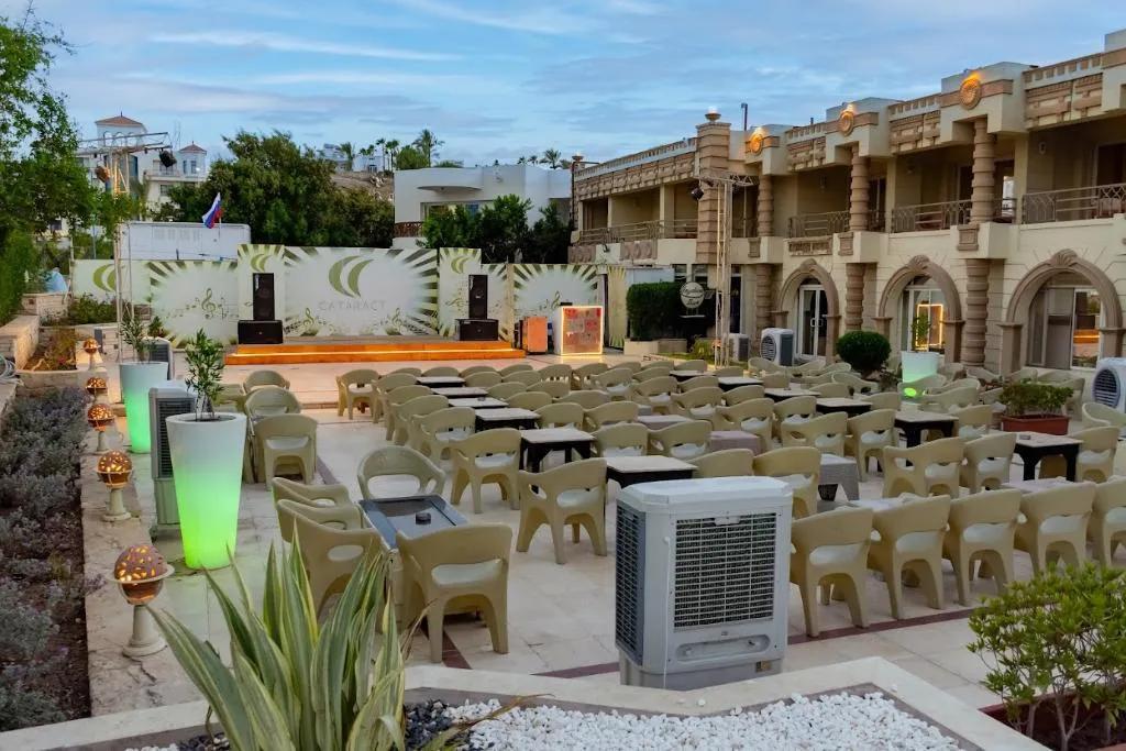 Terrace, Cataract Layalina Hotel, Red Sea Riviera