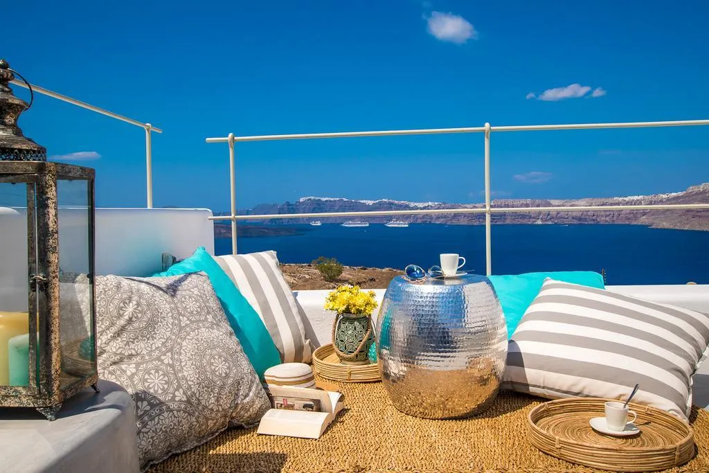 HOUSE WITH PRIVATE POOL Room, Cape 9, Santorini