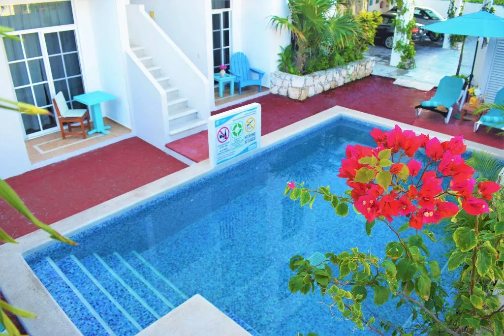Pool, Corales Suites, Cancun Area