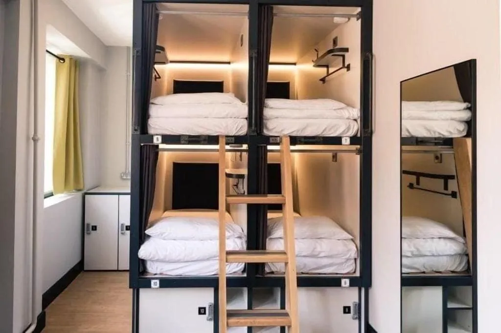 DOUBLE BUNK BED Room, Jacobs Inn, Dublin