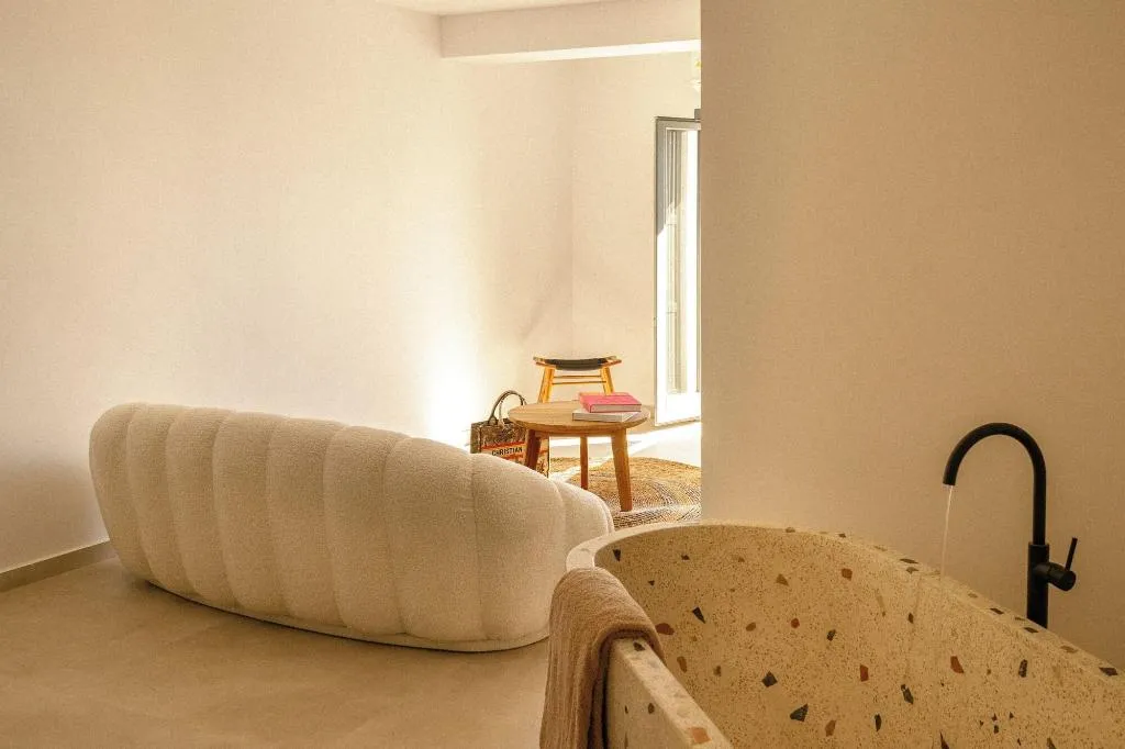 Room, Gazelle Living, Santorini