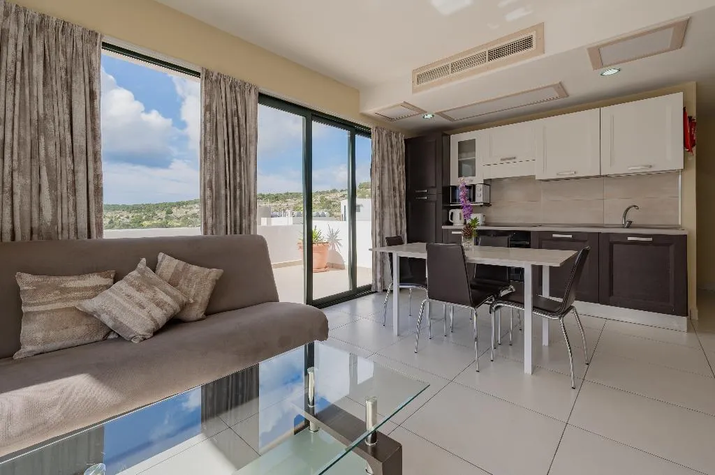 APARTMENT PENTHOUSE Room, Xemxija Bay Hotel, Malta