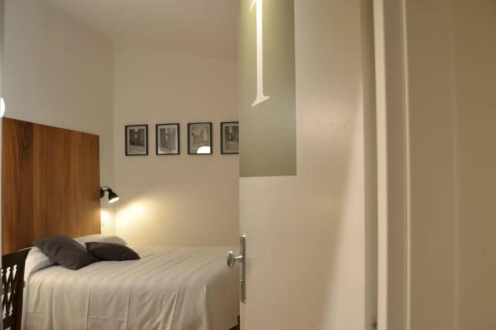 Room, Albergo Il Rientro, Perugia